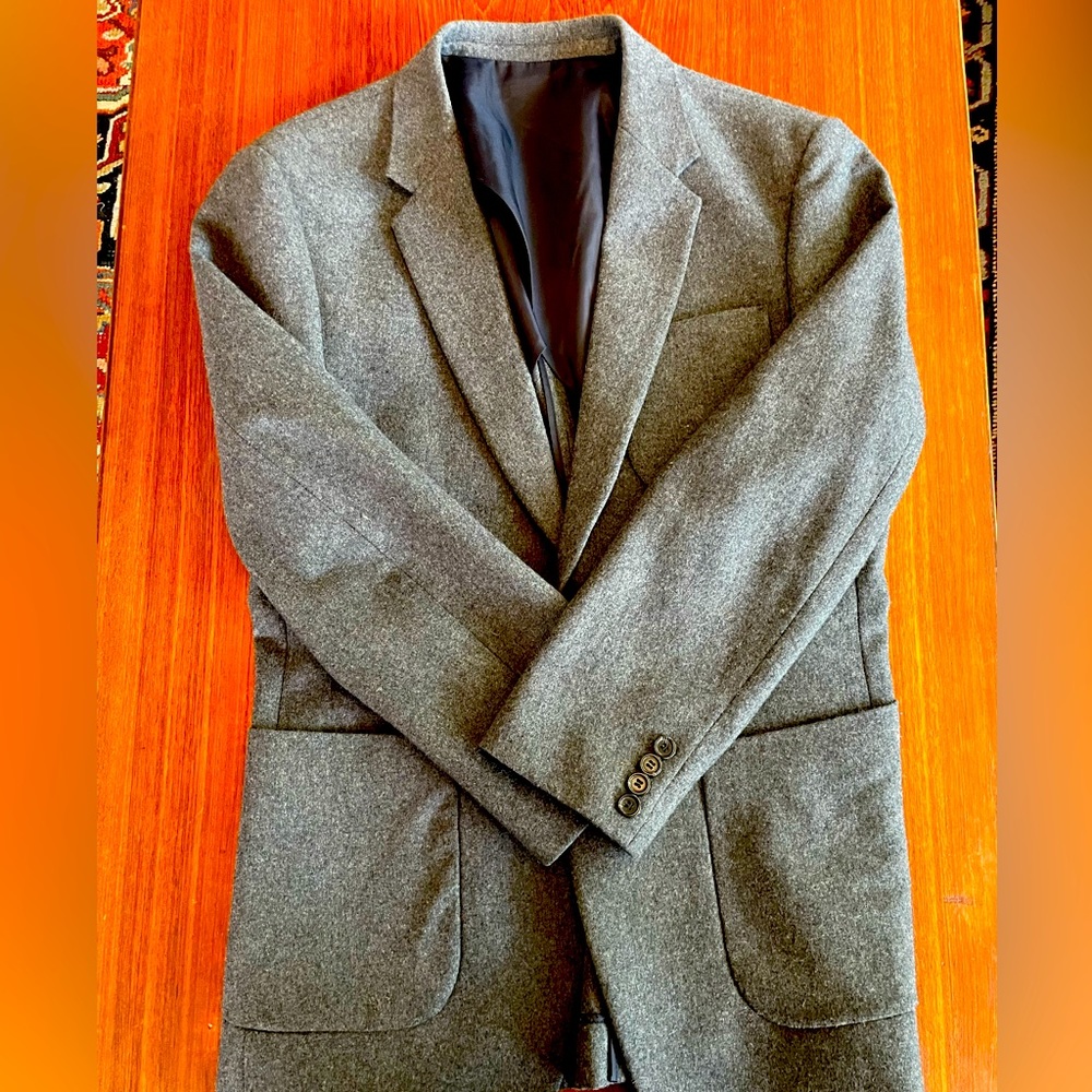Beautiful Gray Wool Spectre & Co Instructed Blazer, size Medium